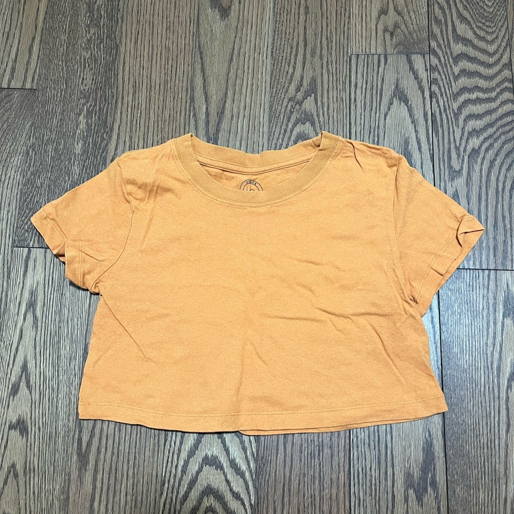 Urban outfitters | Cropped T-shirt
